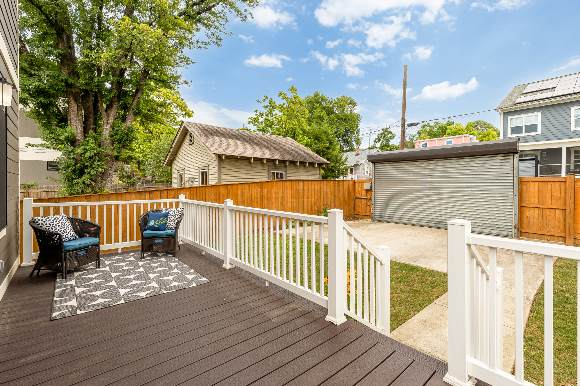 3905 21st Street NE_Deck